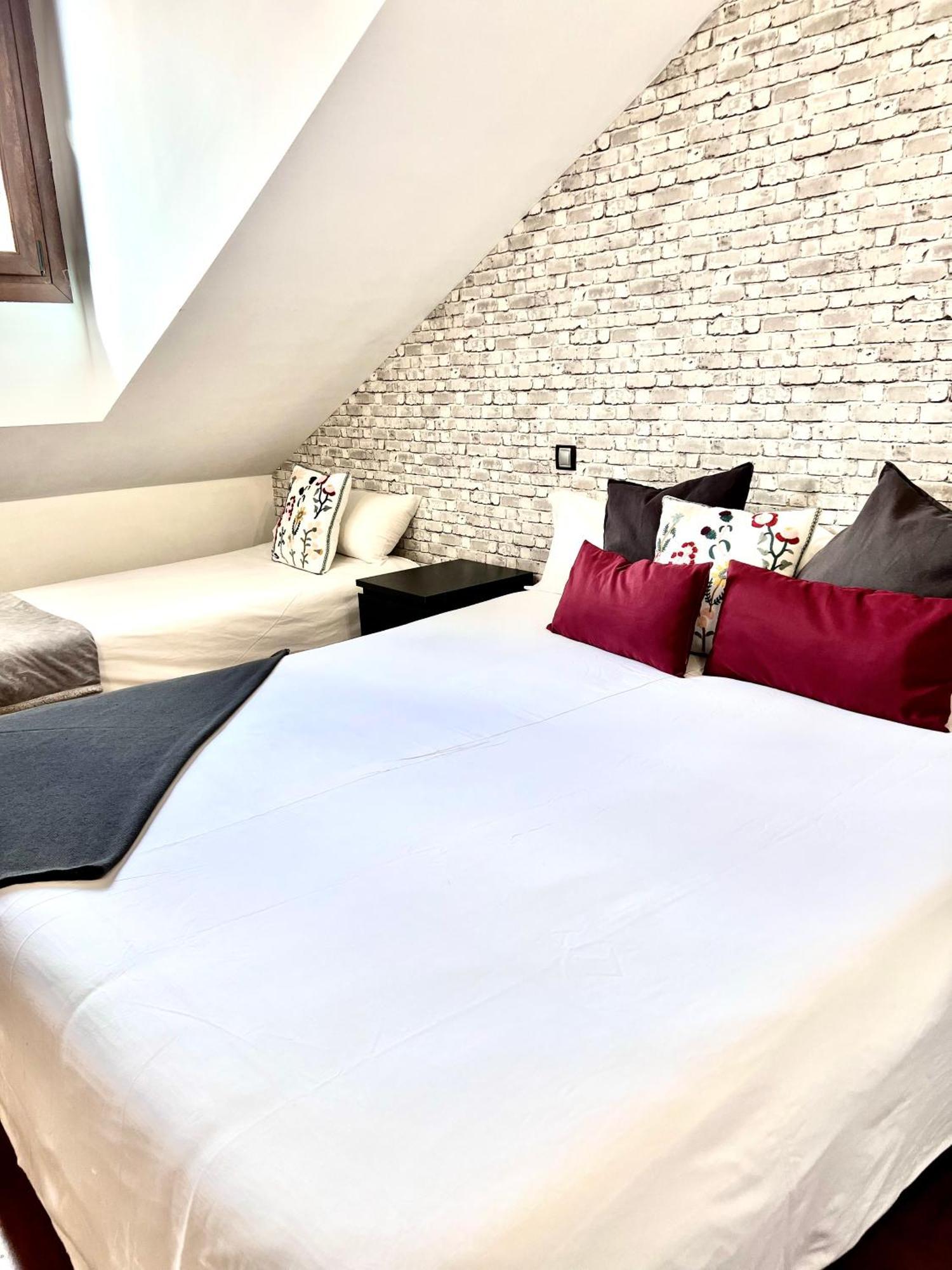 Apartamentos San Antonio Аранда де Дуеро Екстериор снимка