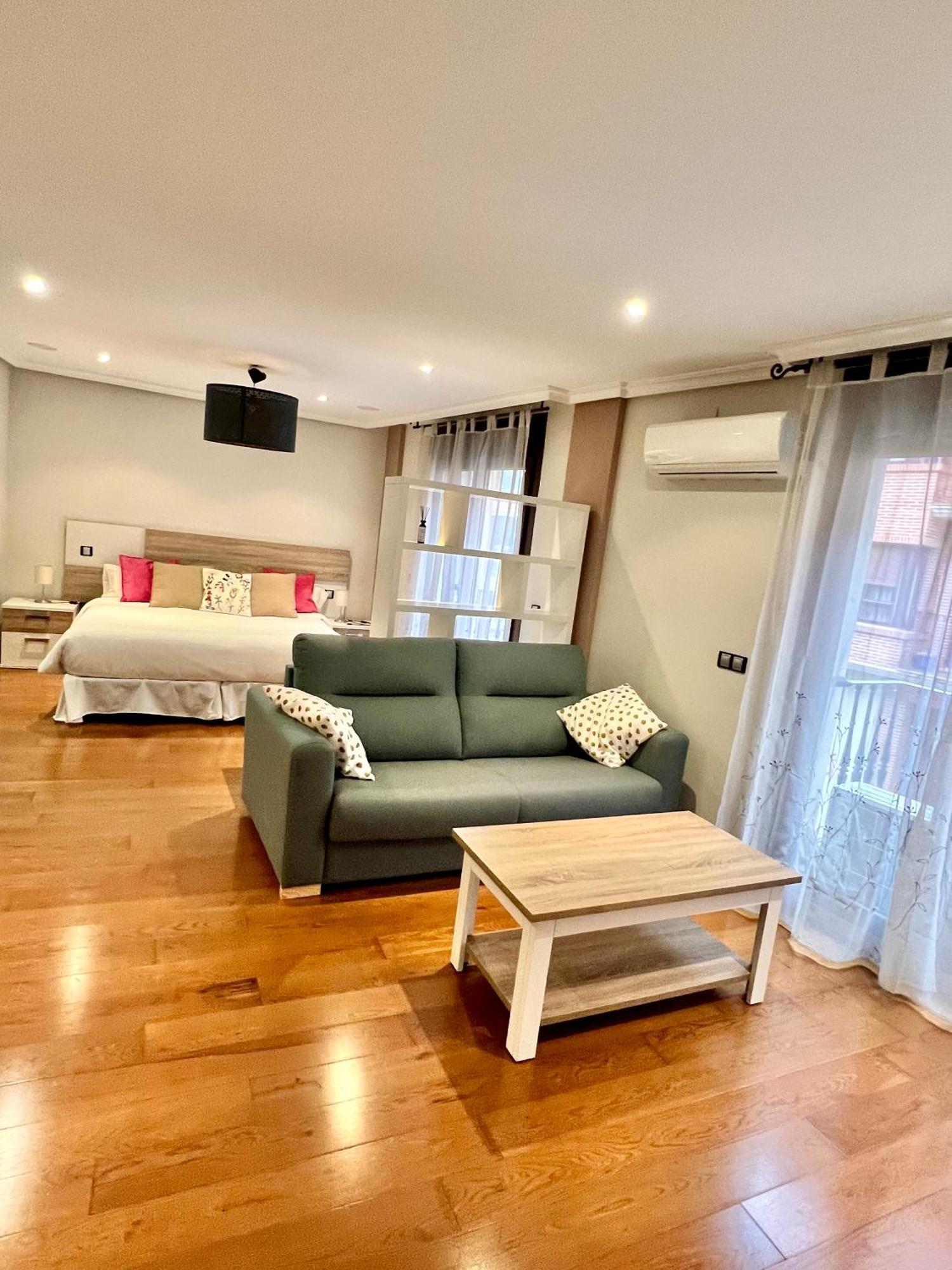 Apartamentos San Antonio Аранда де Дуеро Екстериор снимка